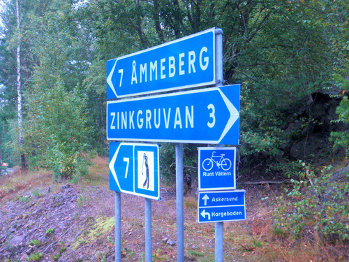 Cycling to Askersund.